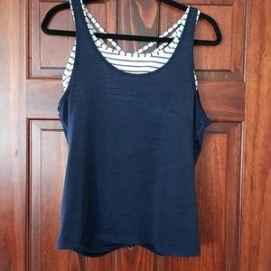 Athleta tank top with built in bra